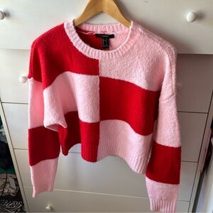 NWOT FOREVER 21 RED AND PINK COLORBLOCKED SWEATER